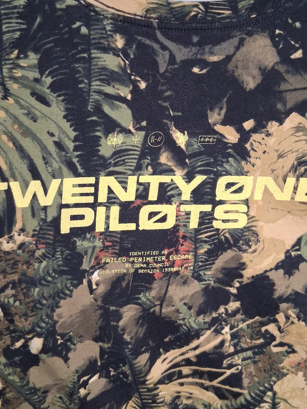 Twenty One Pilots Shirt Green The Bandito Tour 2018 Floral Pullover Size Medium - Picture 7 of 7